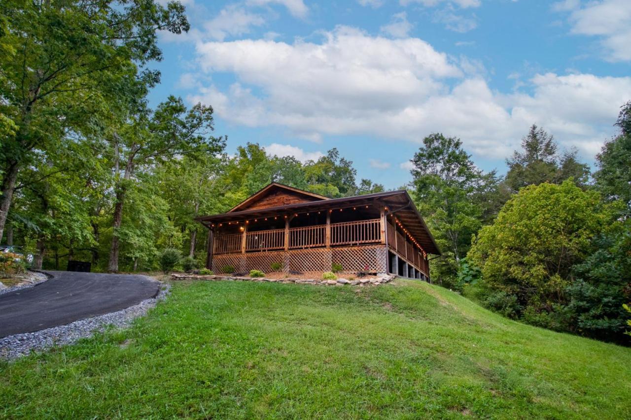 Forest Home Hot Tub Fire Pit Pool Table Pigeon Forge Luaran gambar