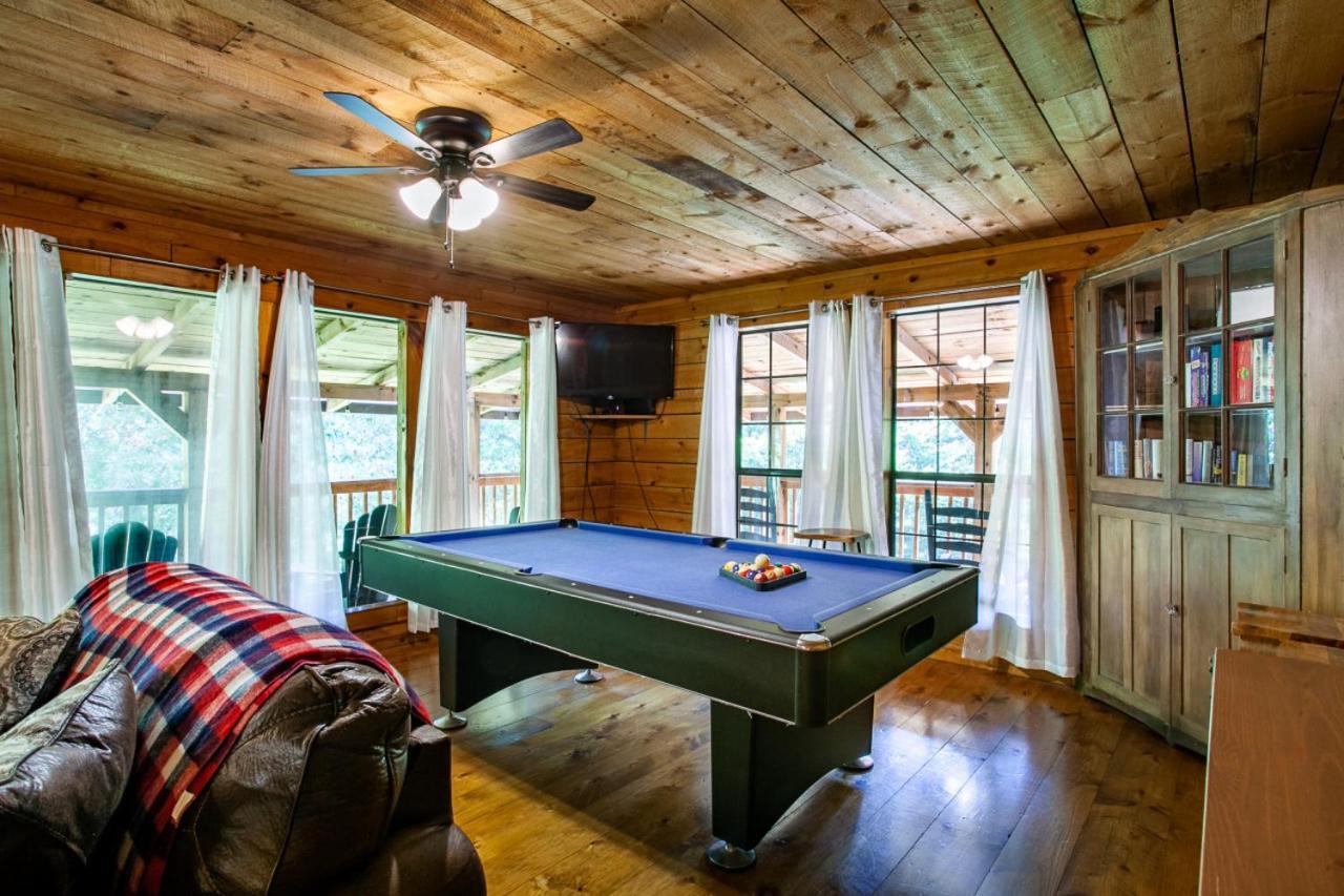 Forest Home Hot Tub Fire Pit Pool Table Pigeon Forge Luaran gambar