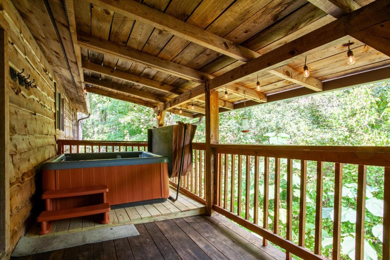 Forest Home Hot Tub Fire Pit Pool Table Pigeon Forge Luaran gambar