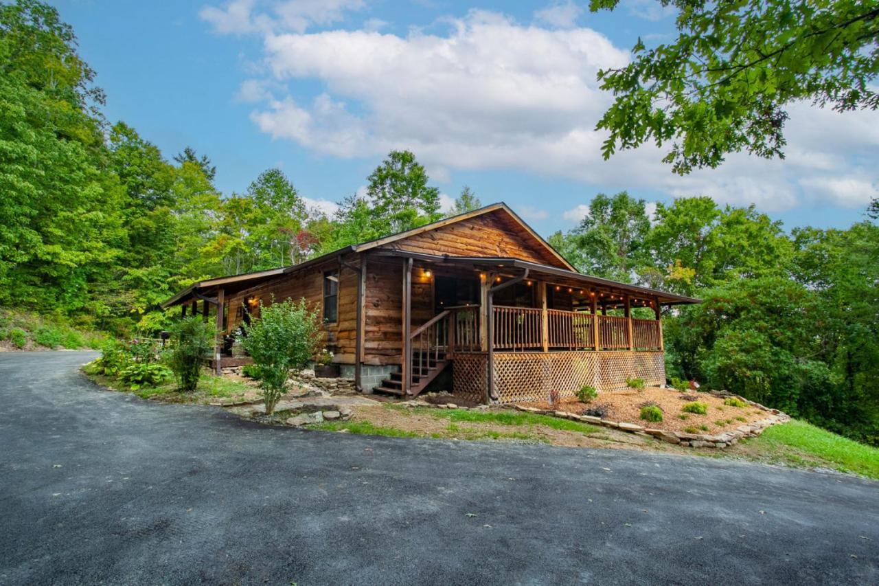 Forest Home Hot Tub Fire Pit Pool Table Pigeon Forge Luaran gambar