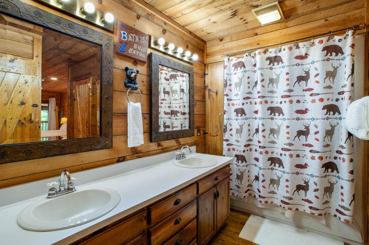 Forest Home Hot Tub Fire Pit Pool Table Pigeon Forge Luaran gambar